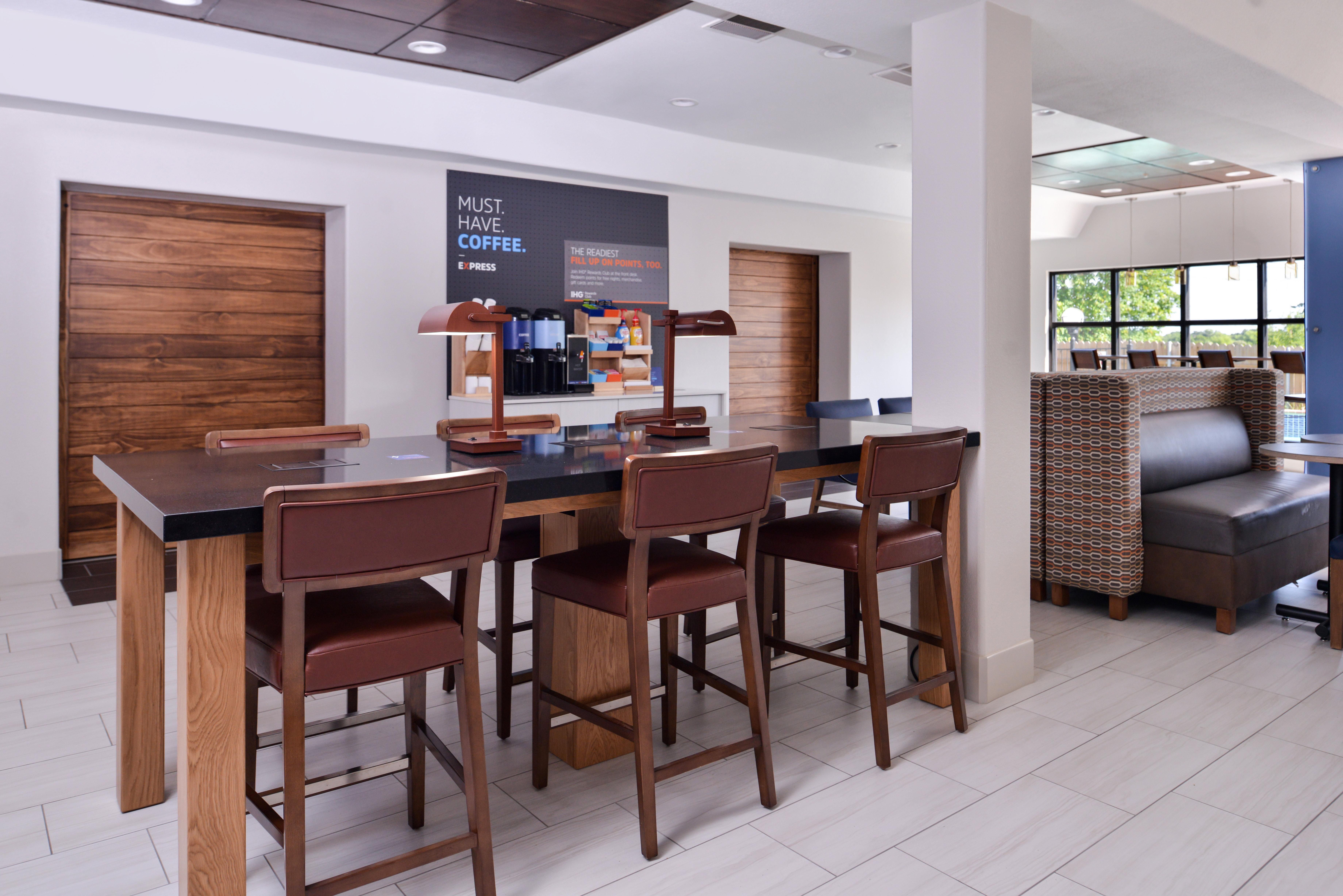 Holiday Inn Express Hotel & Suites Elgin By Ihg Kültér fotó
