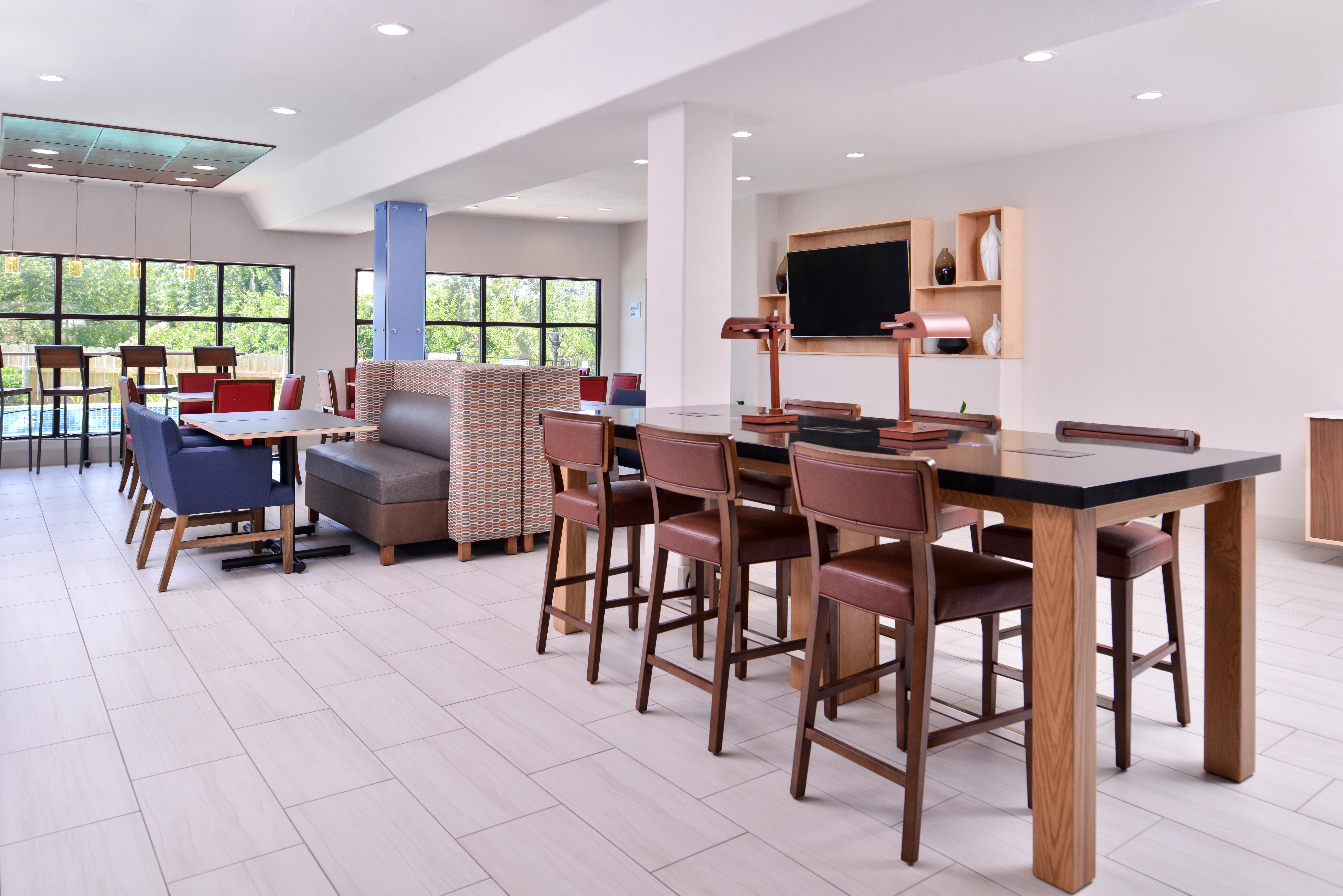 Holiday Inn Express Hotel & Suites Elgin By Ihg Kültér fotó