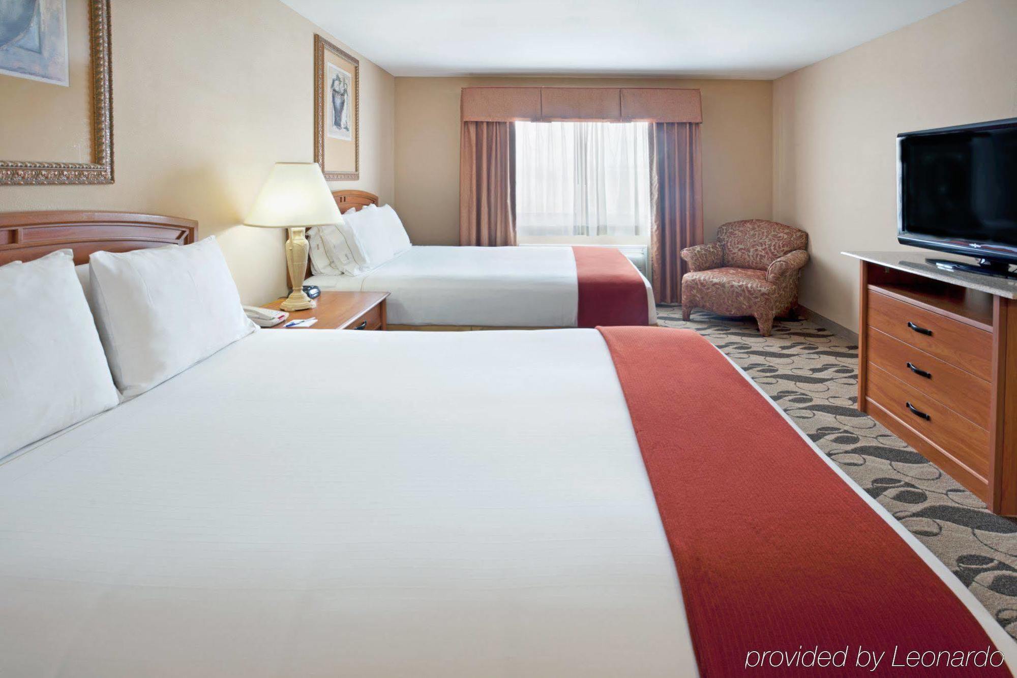 Holiday Inn Express Hotel & Suites Elgin By Ihg Kültér fotó